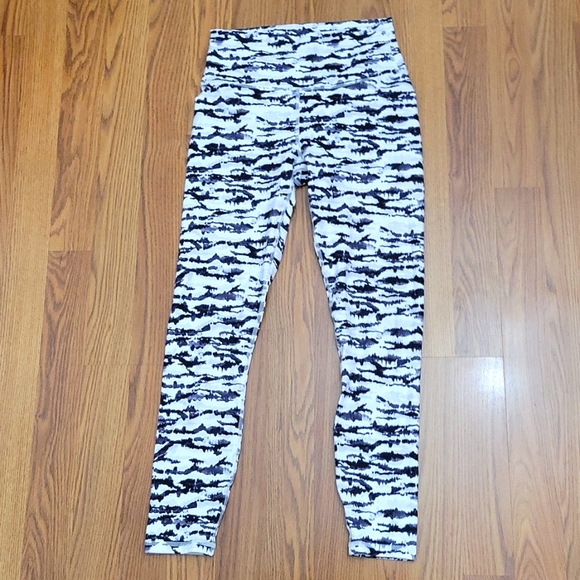 Fabletics Pants - Fabletics 7/8 PowerHold HR Leggings / XS